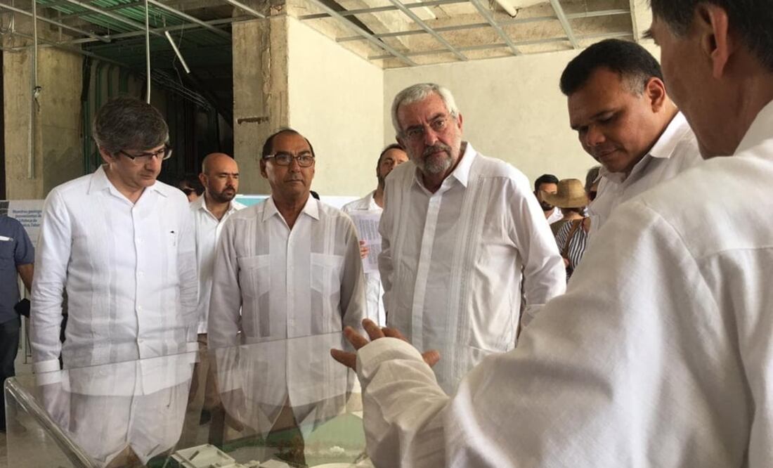 El rector de la UNAM Enrique Graue Wiechers, quien visitó el Parque Científico y Tecnológico de Yucatán. Foto: Yazmín