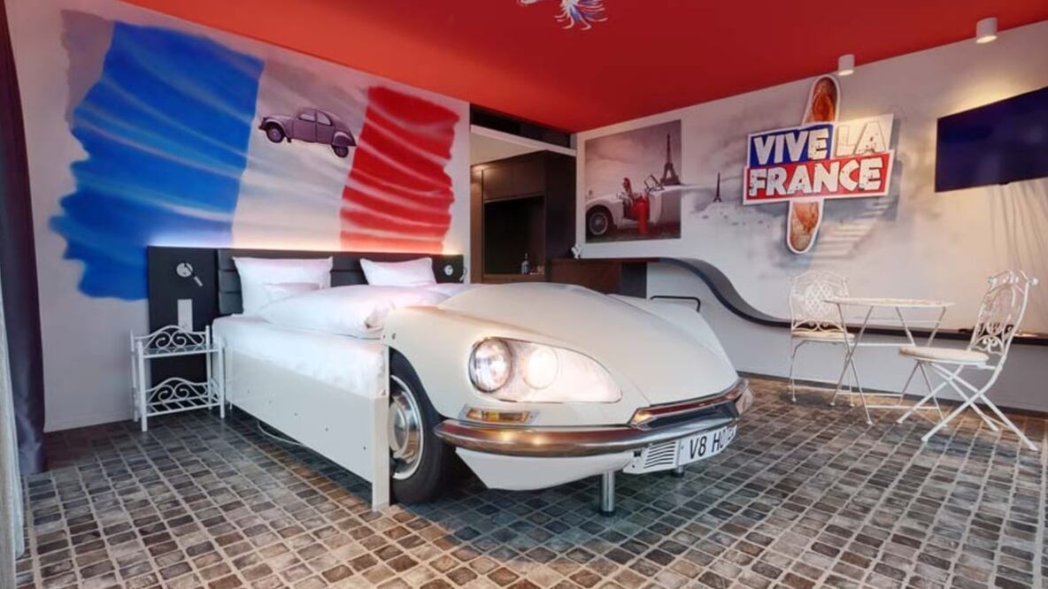 Conoce este hotel temático de autos en Alemania