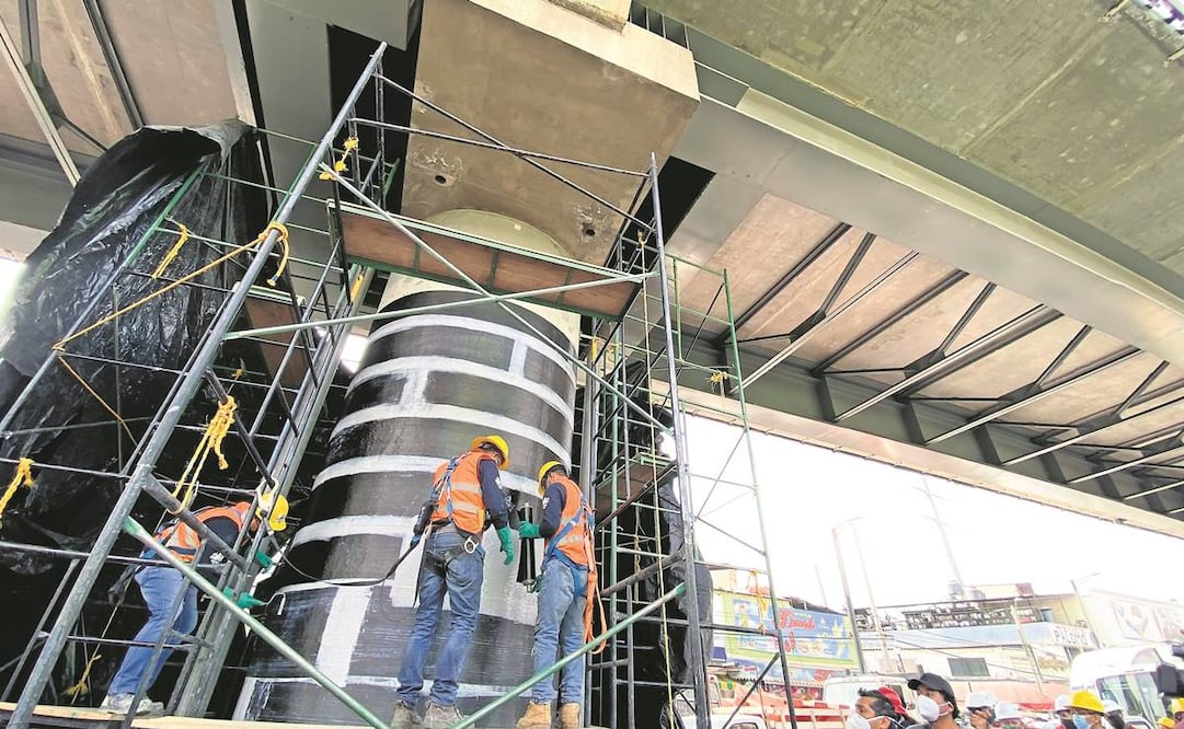 Hasta el momento, en el tramo entre las estaciones Tezonco y Periférico Oriente, 66 columnas han sido intervenidas con inyección de grietas y 30 con fibras de carbono, detalló la Secretaría de Obras. Foto: Berenice Fregoso/ EL UNIVERSAL.