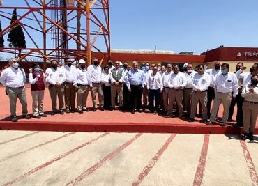 “Vamos a rescatar Pemex”, dice AMLO en gira privada por refinería de Cadereyta ante veda electoral