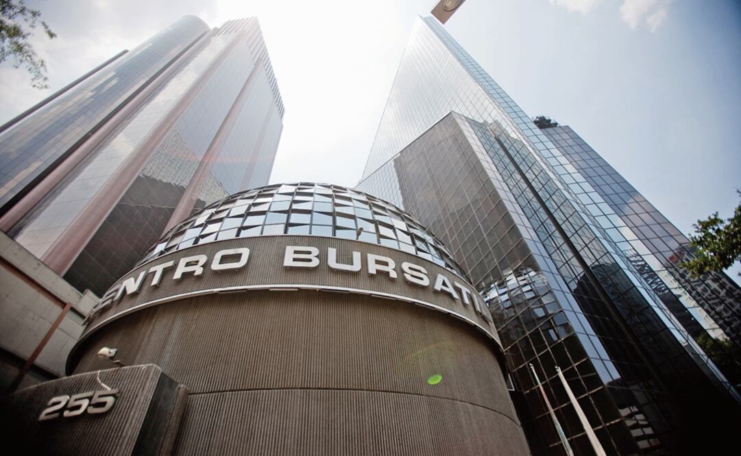 The bill referenced a study by Mexico’s financial products watchdog Condusef that said 30 percent of Mexican banks’ revenue on average comes from commissions - Photo: Pedro Mera/EL UNIVERSAL