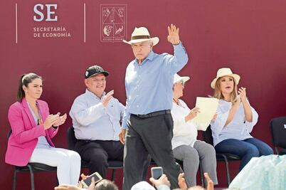 AMLO: este sexenio se retirará Carlos Slim