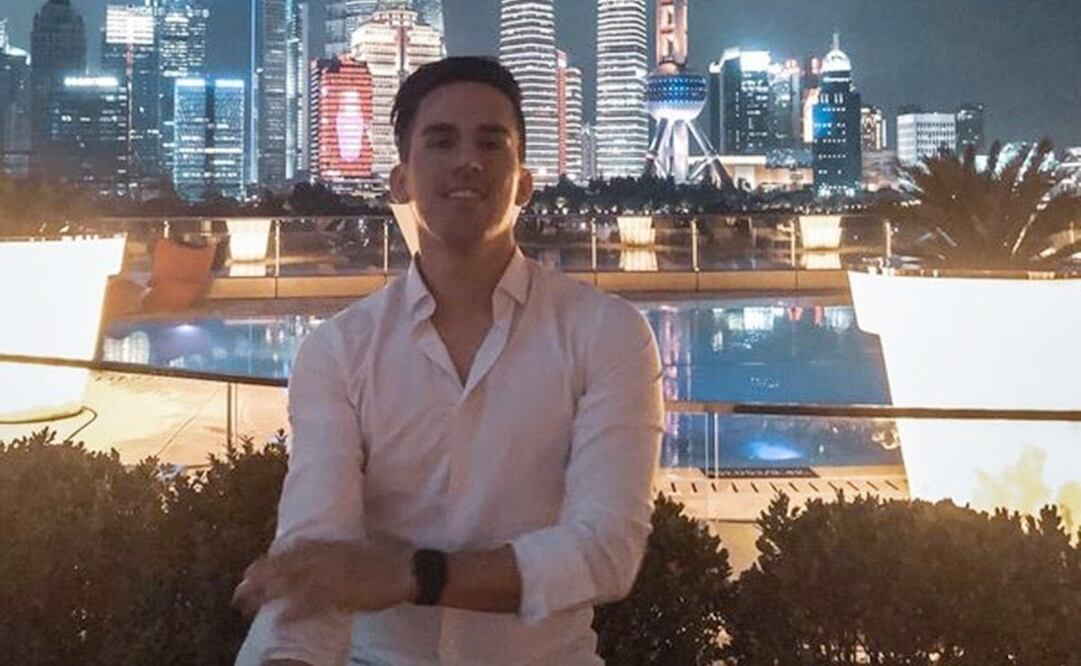 El mexicano Carlos Guzmán, en Shanghái, antes del confinamiento masivo por el brote de Covid-19. Lleva tres semanas encerrado en su departamento. Fotos: Cortesía