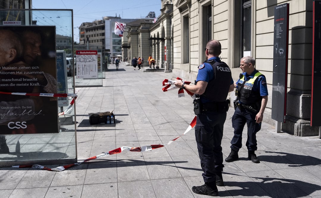 Tres hombres suizos, de 28, 43 y 52 años, resultaron heridos en el ataque del jueves. en una estación de tren de la ciudad suiza de Winterthur. Foto: EFE