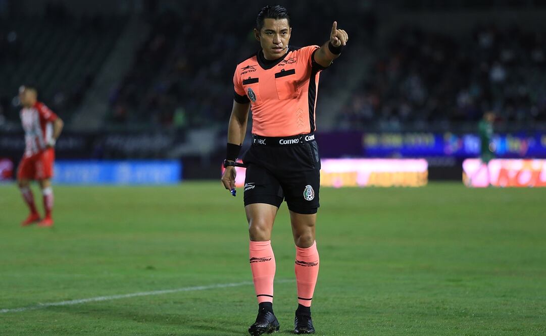 Aplaudo que hayan puesto a árbitros jóvenes