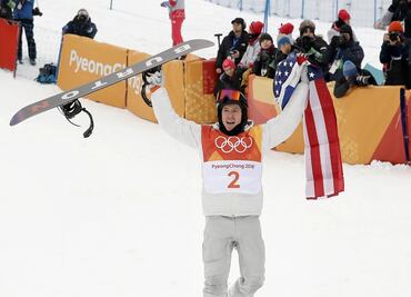 Estadounidense Shaun White gana tercer oro olímpico en halfpipe snowboard