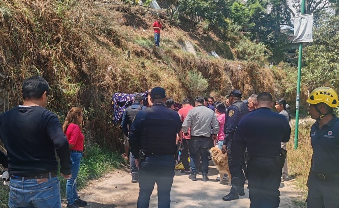 Mujer cae a barranco mientras barría. Foto: especial