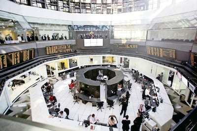 Acciones de Televisa caen más de 10%