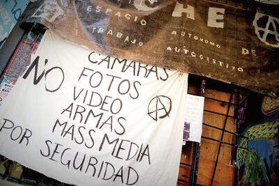 UNAM vs. 'Okupa Che'