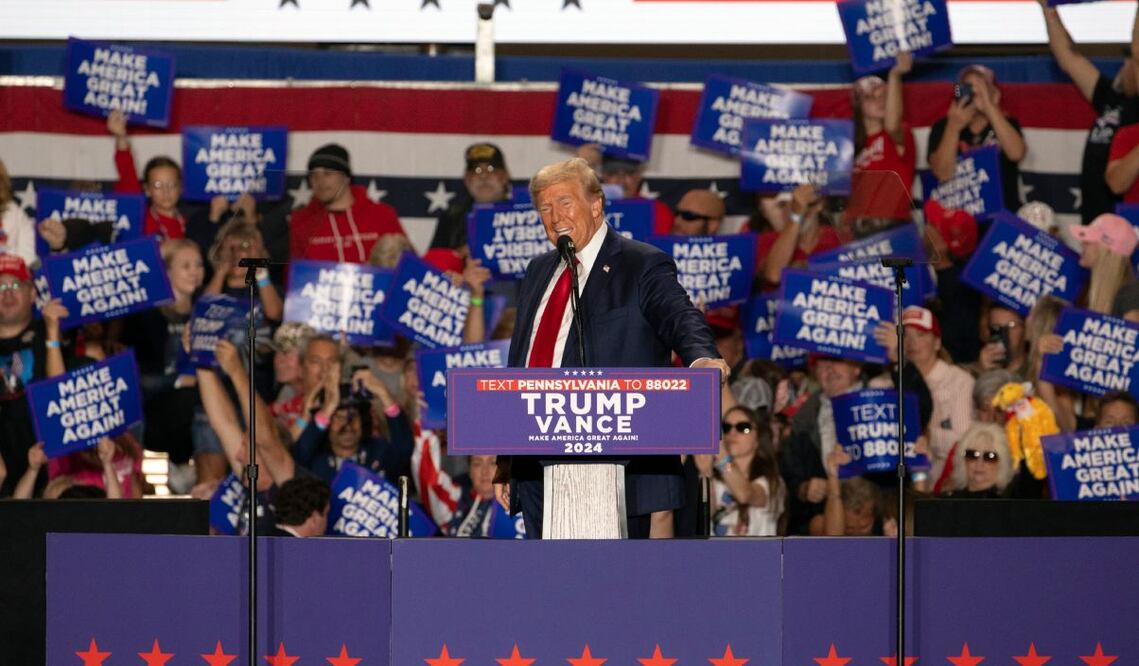 El candidato presidencial republicano Donald Trump durante un acto de campaña en el Centro de Convenciones Bayfront en Erie, Pensilvania, el domingo 29 de septiembre de 2024. Foto: AP