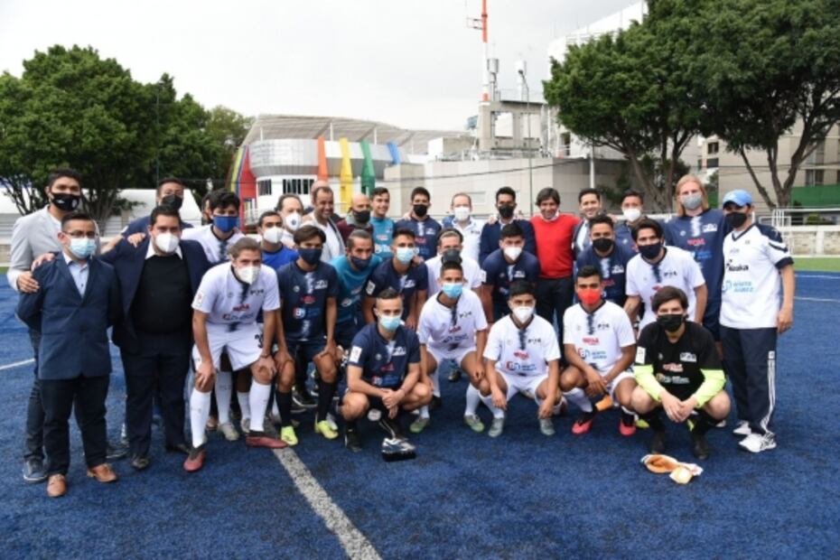 Presentan el nuevo uniforme del equipo profesional de la Alcaldía Benito Juárez