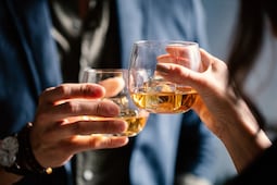 Mueren otras dos personas por intoxicación con presunto alcohol adulterado en fiesta de XV años en Guanajuato; suman 28 hospitalizados 