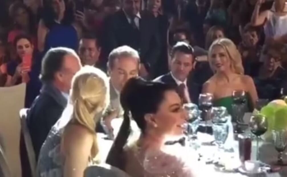 Renuncia de Romero Deschamps "revive" la famosa boda de la hija de Collado