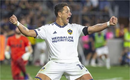 Chicharito Hernández, fuera del 11 ideal de la MLS; hay dos mexicanos