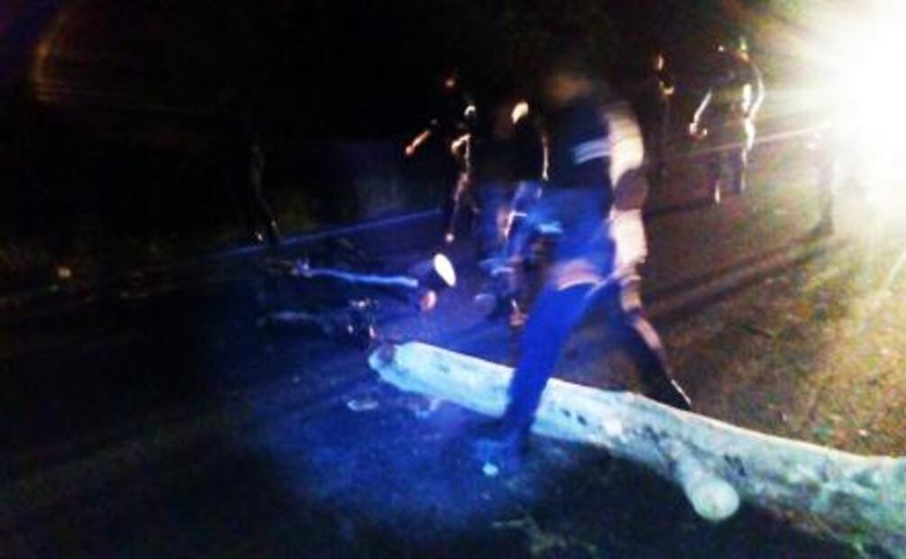 ​Grupo armado bloquea carreteras en Tierra Caliente, Michoacán