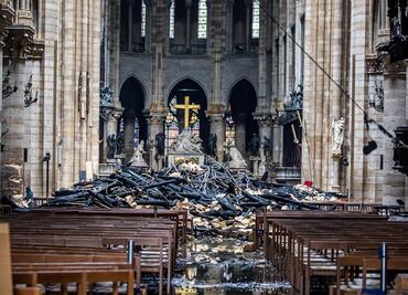 ¿Cómo se ve el interior de la catedral de Notre Dame tras el incendio?