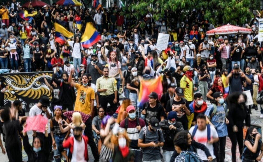 Mueren 10 personas en protestas contra el gobierno en Cali