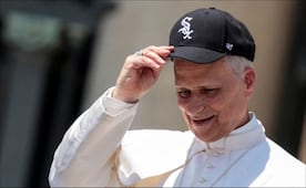 El Papa León XIV confiesa su afición por el Real Madrid en su llegada a España
