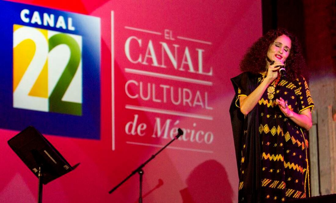 El secretario de Cultura, Rafael Tovar y de Teresa, las cantantes Georgina Meneses y Susana Harp (en la imagen) así como Armando Manzanero fueron los invitados especiales a la celebración. FOTO: