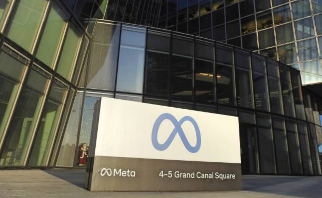 Meta tuvo unas ganancias netas de 15 mil 688 millones (35% más interanual) y unos ingresos de 40 mil 589 (19% más), casi en su totalidad procedentes de la publicidad en sus aplicaciones de redes sociales, que son el motor de la empresa. Foto: IStock