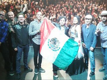 Lila Downs le canta "El burro" a Donald Trump