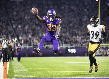 Vikings frustra de último momento triunfo de los Steelers