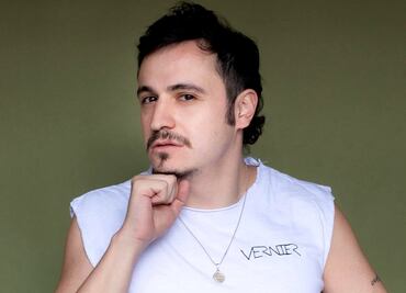 Ricardo O'Farrill revela su estado de salud tras salir de clínica y pide memes a fans