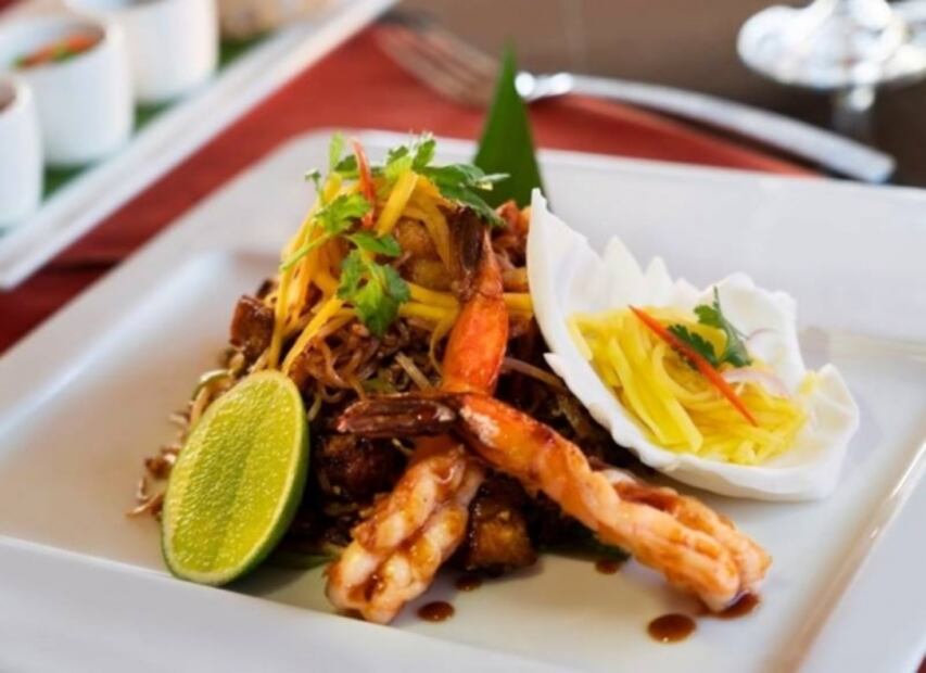 Disfruta de la cocina thai en uno de los mejores escenarios de Acapulco