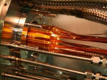 Observan por primera vez espectro de luz de antimateria