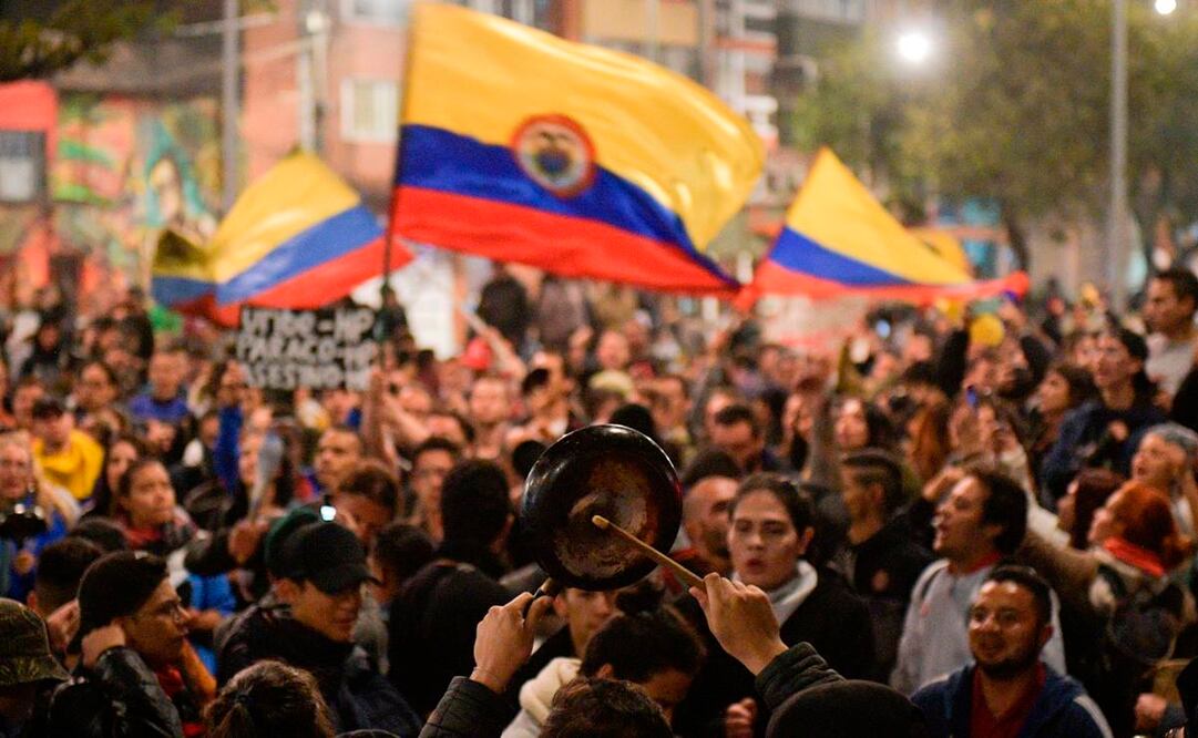 La policía detuvo a 29 venezolanos que desatendieron los toques de queda decretados en Bogotá y Cali, el viernes y jueves respectivamente (Foto: AFP)