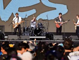 Calor, energía y hasta nostalgia en el primer día del Corona Capital