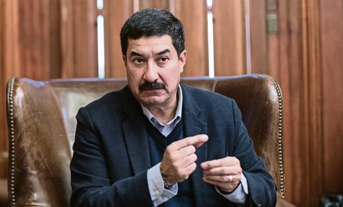 El gobernador Javier Corral criticó que un juez federal en la Ciudad de México resuelva el caso contra Alejandro Gutiérrez (ARCHIVO EL UNIVERSAL)