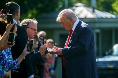 Trump llega al Reino Unido en su segunda visita oficial; sostendrá reunión con el rey Carlos III