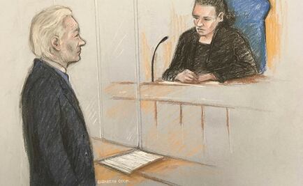 “No puedo pensar correctamente”; Assange comparece ante justicia británica