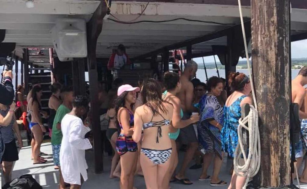 Crucero “El Jolly Roger”. Foto: Facebook Barbados Jolly Roger All Inclusive Pirate Party Cruise Excursion