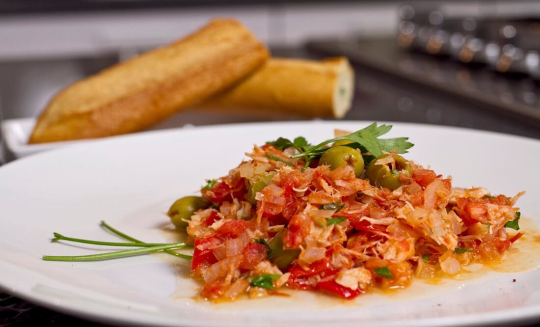 Mexican eat a delicious cod meal in winter and lent – Photo: Sandra Torres/EL UNIVERSAL