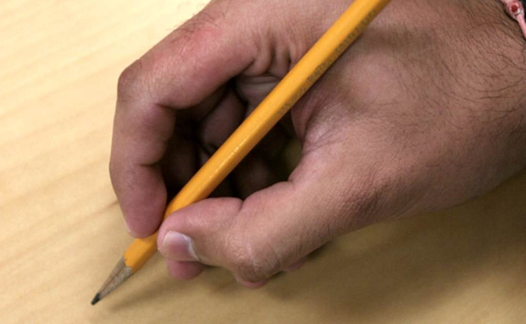 ¿Cómo hacer compatibles las habilidades que promueve la escritura "a mano" con el uso del teclado? Foto: Archivo EL UNIVERSAL