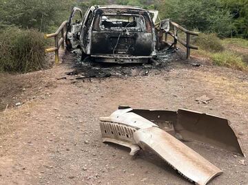 Rescatan cuerpos calcinados en interior de camioneta en Michoacán; auto fue detonado por artefacto explosivo improvisado