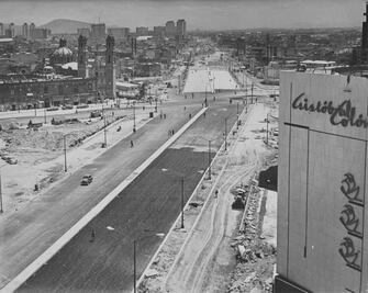 El lado olvidado y devastado de Reforma