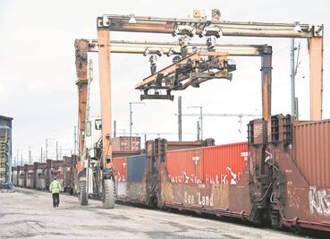 Reportan exportaciones mexicanas caída más pronunciada en tres años