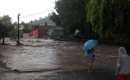 Se desborda río en Tarímbaro, Michoacán; hay afectaciones en 10 casas