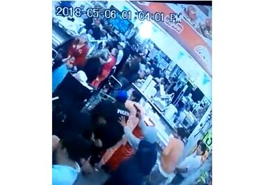 Nuevo video muestra cómo dispararon "Los Oaxacos" en la nuca a mujer policía en Central de Abasto