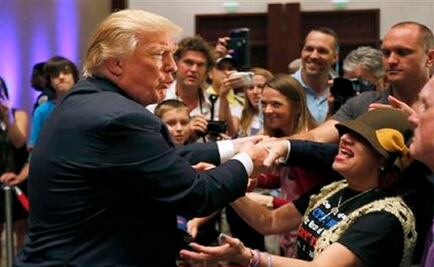 Dominant in polls, Donald Trump still sniping at rivals