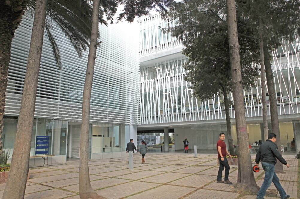 El edificio Valencia 2016 tiene 15 laboratorios, una biblioteca, 40 oficinas, cinco salas de juntas y espacios abiertos (LUCÍA GODÍNEZ. EL UNIVERSAL)