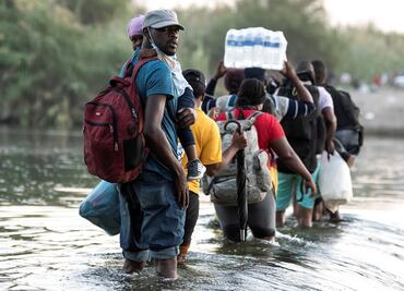 Departamento de Seguridad Nacional de EU prepara plan para abordar crisis migratoria