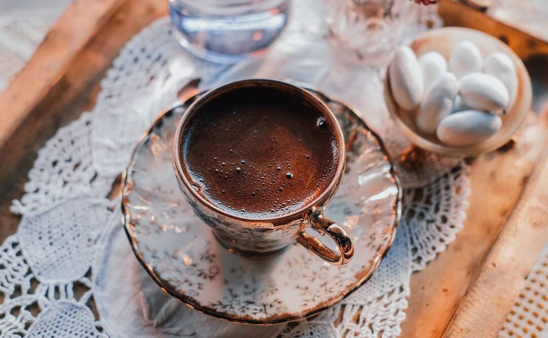 Beneficios de tomar chocolate en agua. Foto: Ahmed ツ/ Pexels