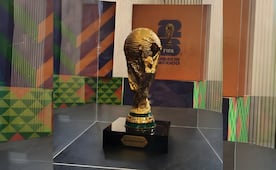 Iztapalapa recibe réplica del trofeo de la Copa del Mundo de la FIFA; será exhibida en el Museo Yancuic