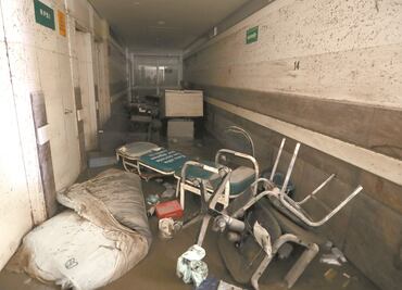 El agua bajó, pero el hospital quedó desolado