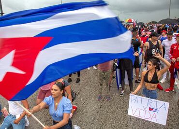 Reportan un muerto tras enfrentamientos en protestas de Cuba
