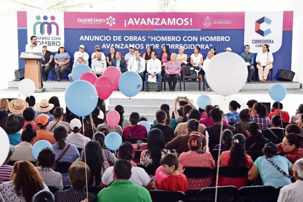El gobernador del estado, Francisco Domínguez Servién, presentó la iniciat iva Hombro con Hombro, que replicará en los 18 municipios de Querétaro. (ESPECIAL)